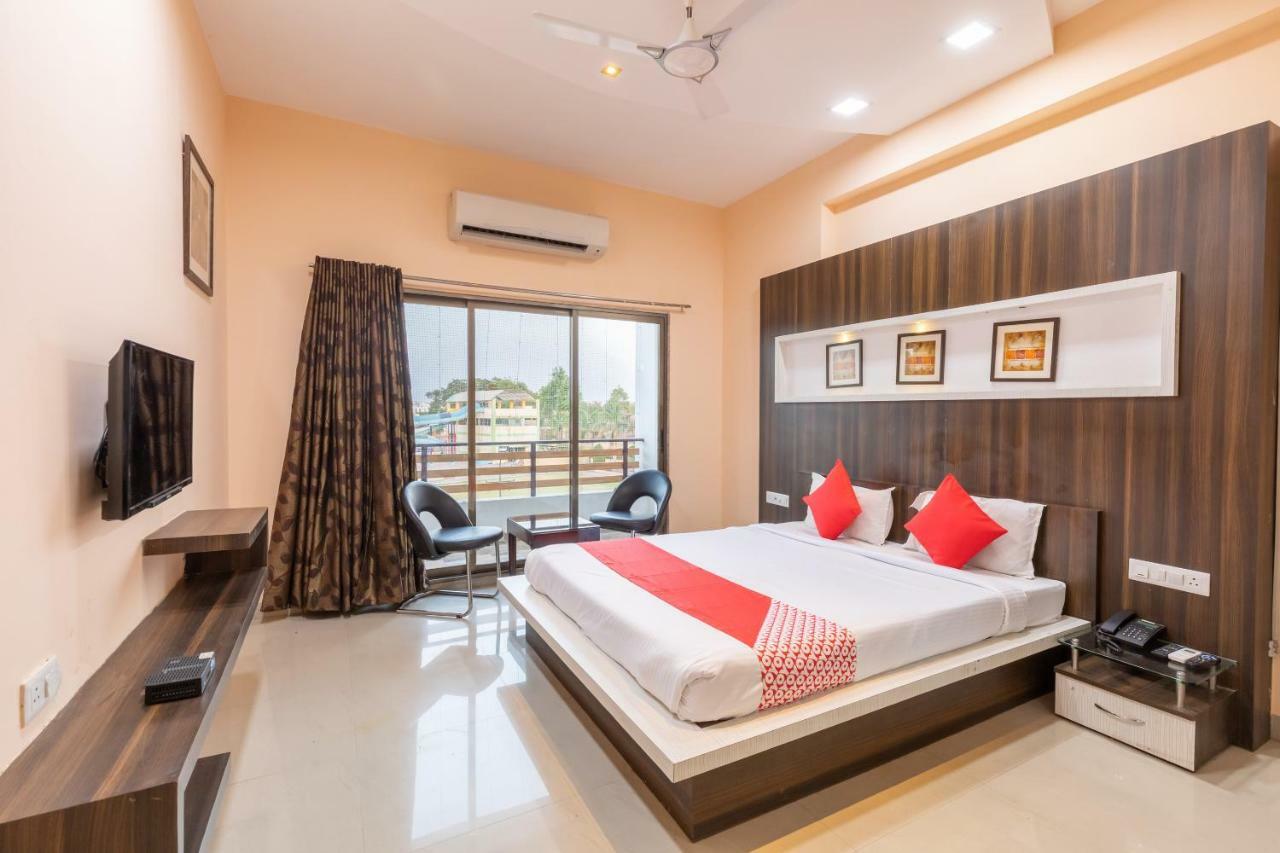 Oyo 42910 Hotel Rudra Palace Ratlām Eksteriør billede